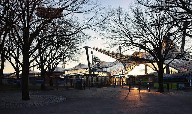 广厦客场险胜山西，提前锁定常规赛冠军，北京争前四，广东掉到第七.